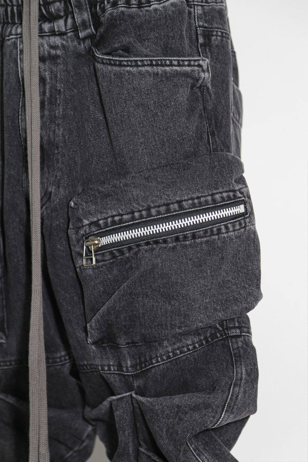 デニム"モンスタータック"フレアバギーパンツ / Denim Tuck Flare Baggy Pants / ブラック / ag-10031-1