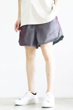 TRACK NYLON SHORTS / イリデセントゥ