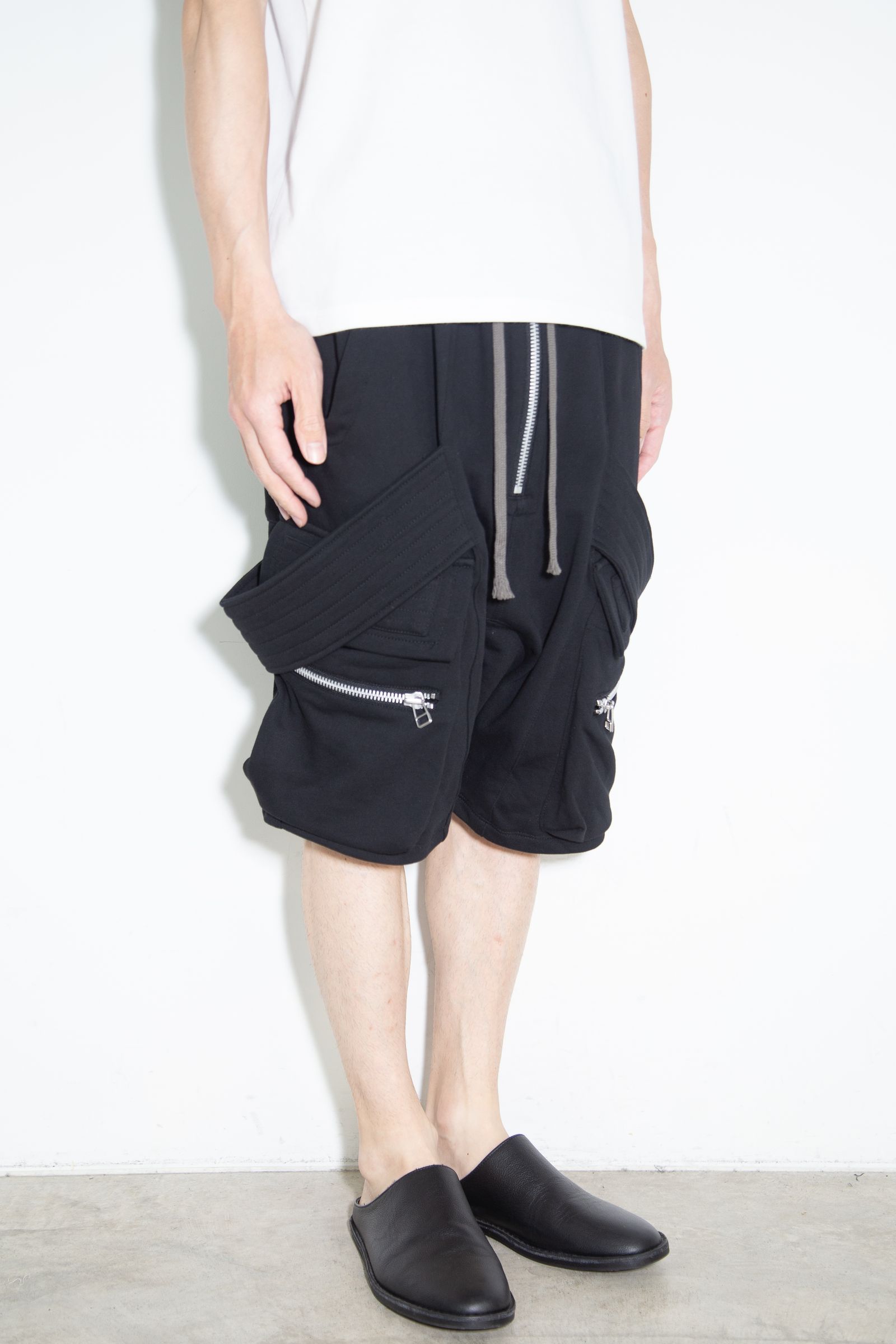 ベルトカーゴスウェットサルエルショーツ / Belt Cargo Sweat Sarouel Shorts / ブラック / ag-9046