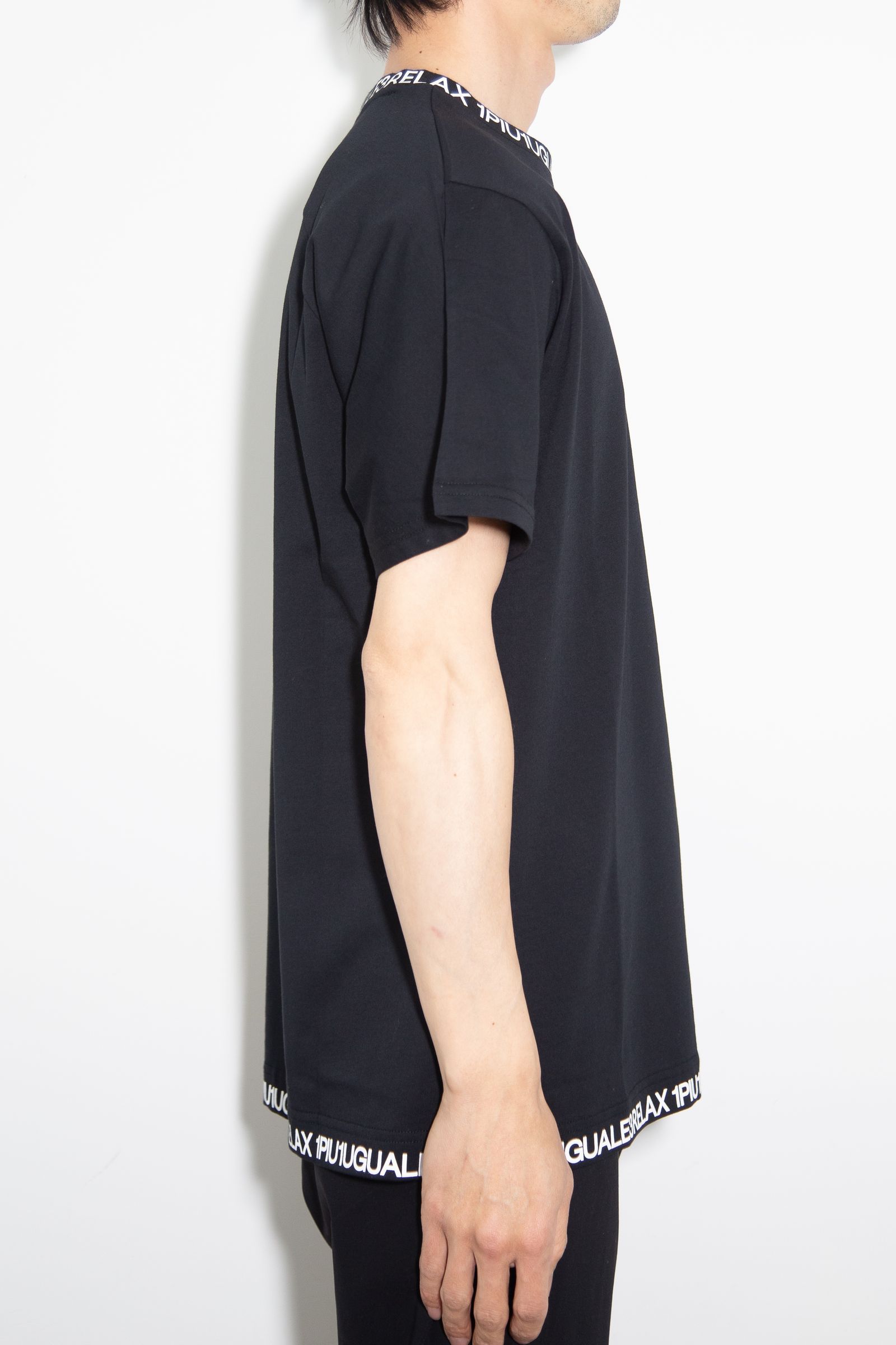 ネックロゴ半袖Tシャツ / ブラック