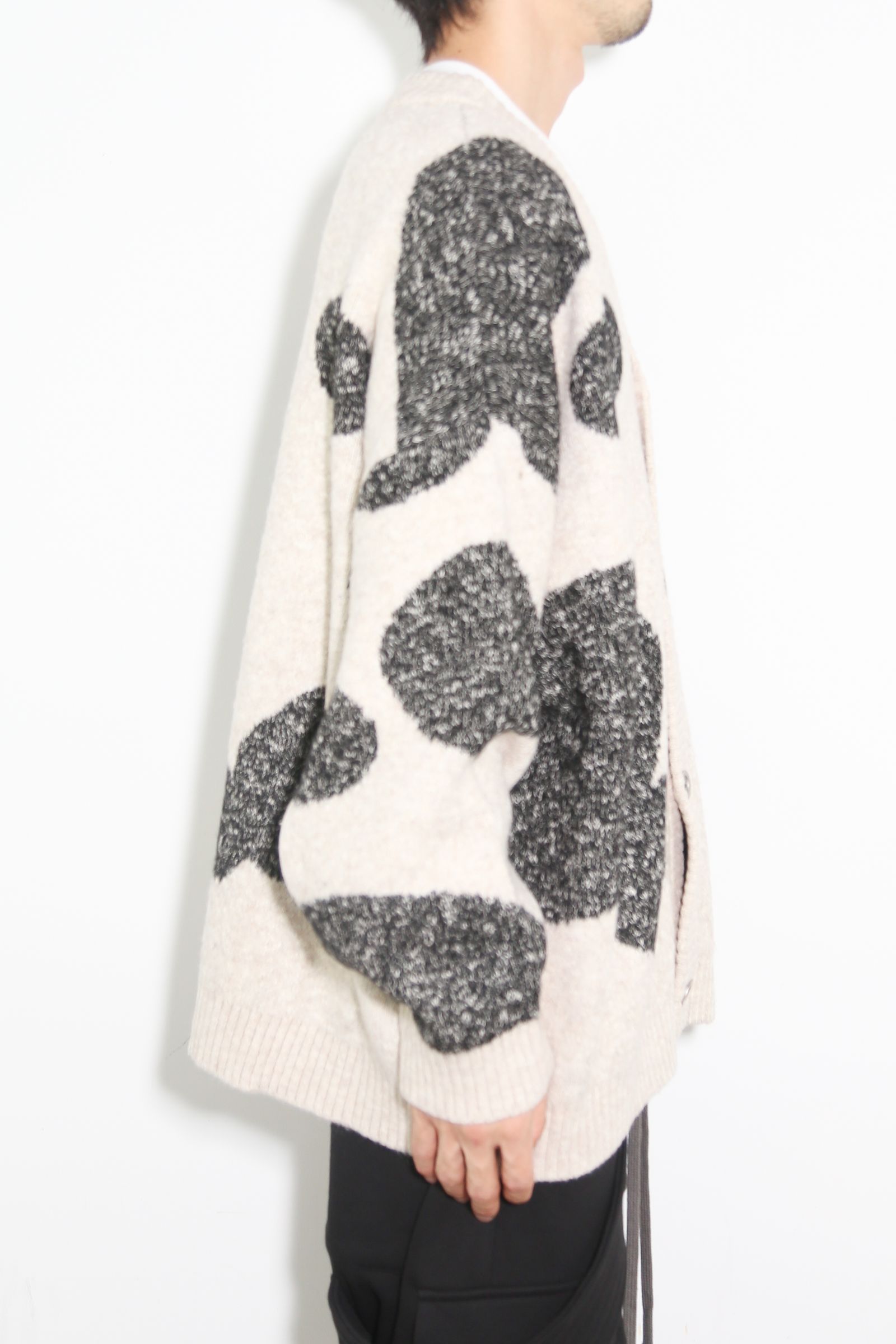 ドット模様オーバーサイズカーディガン / Polka Pattern Knit Cardigan / ベージュ×グレー / ag-8010