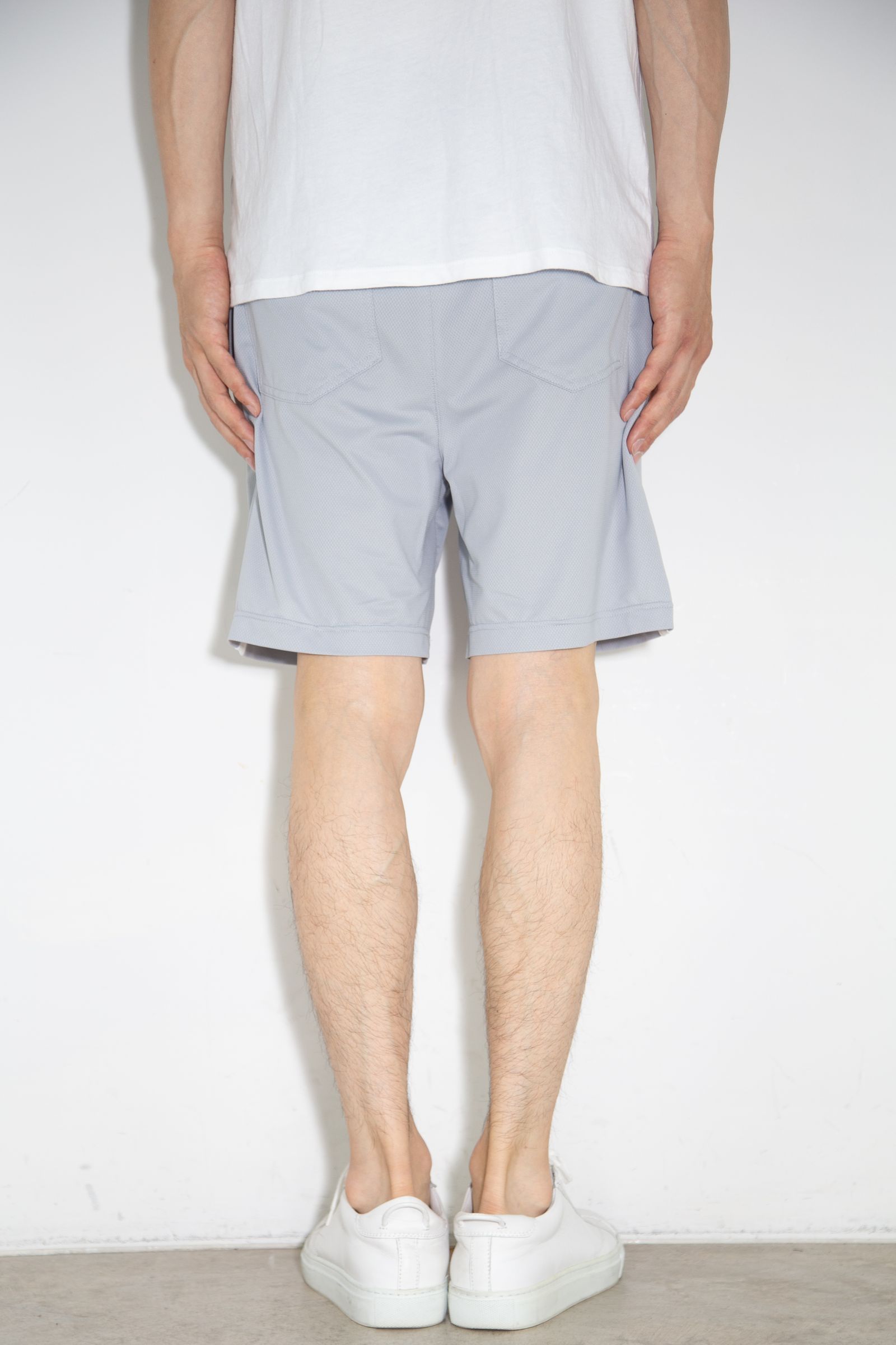 MESH LINE SHORTS / グレー