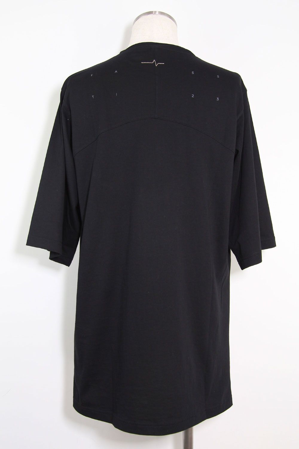 T-SHIRT 123-102 / リラックスフィットクルーネックTee / ブラック