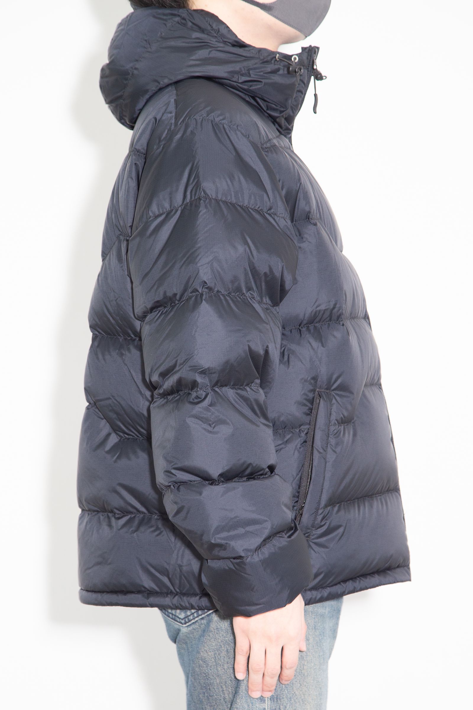 RIPSTOP HOODED DOWN JACKET / ブラック
