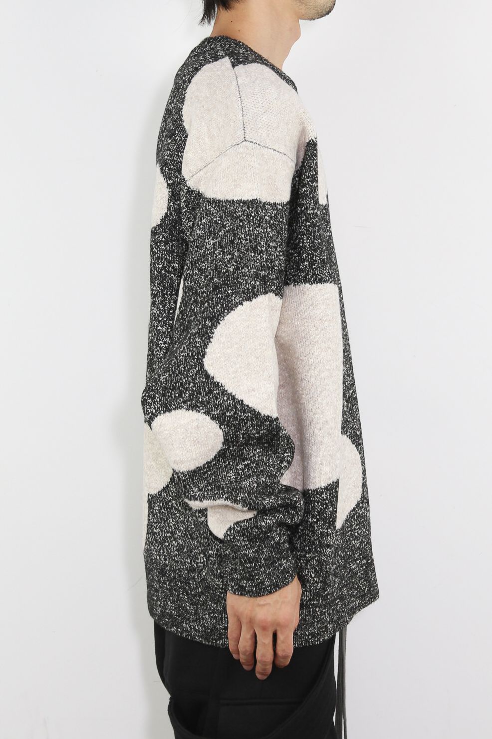 ドット模様リラックスフィットニット / Polka Pattern Knit Top / グレー×ベージュ / ag-8011