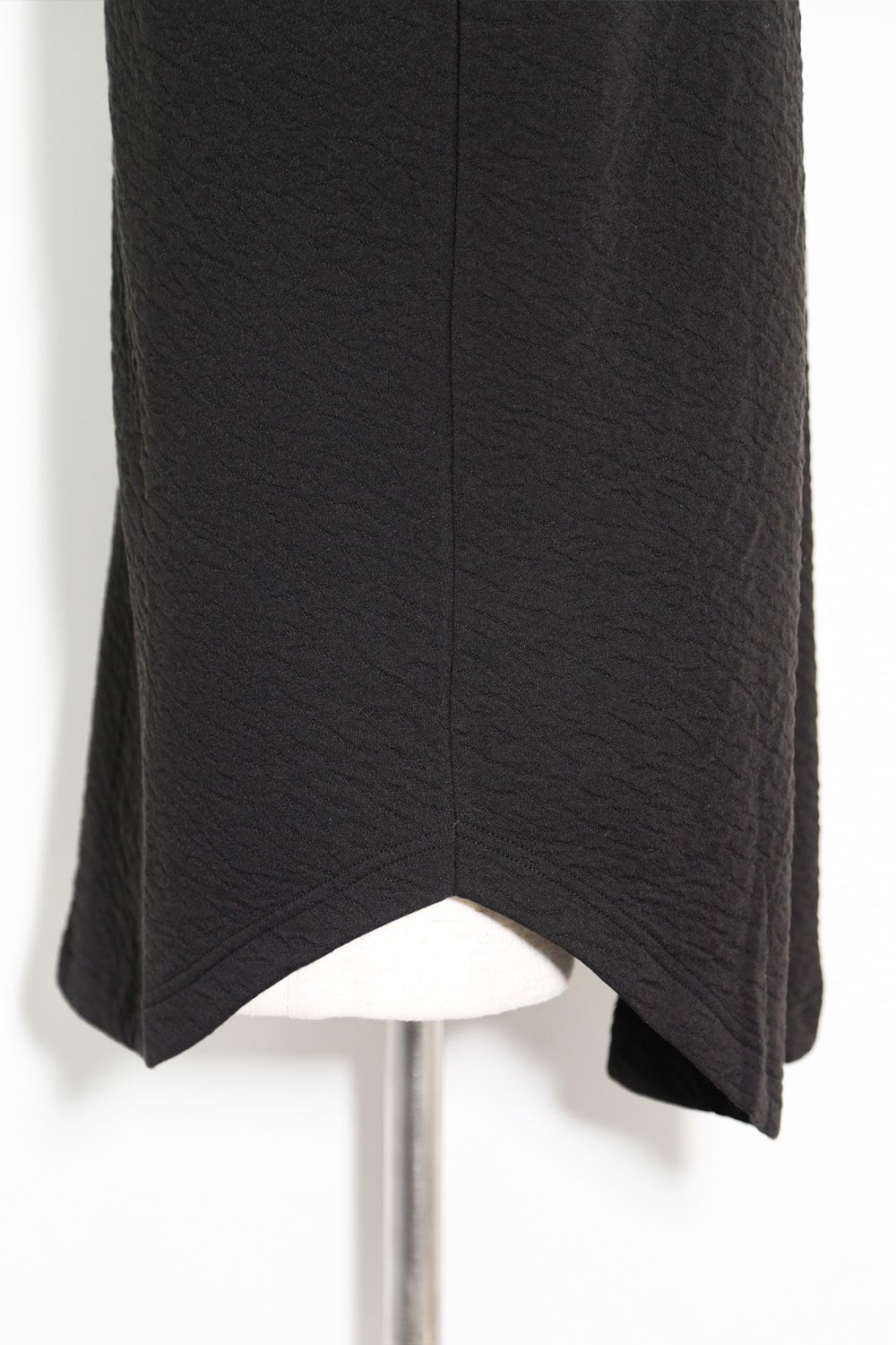 MOCK NECK LONG SLEEVE T-SHIRT 223-303 / シボ加工モックネックロングスリーブTee / ブラック