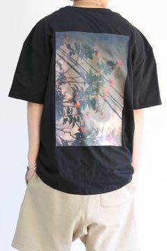 FLOWER PHOTO S/S TEE / ブラック