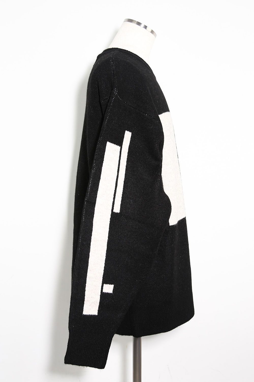 幾何学模様リラックスフィットニット / Geo Pattern Knit Top / ブラック×ベージュ / ag-8011-1