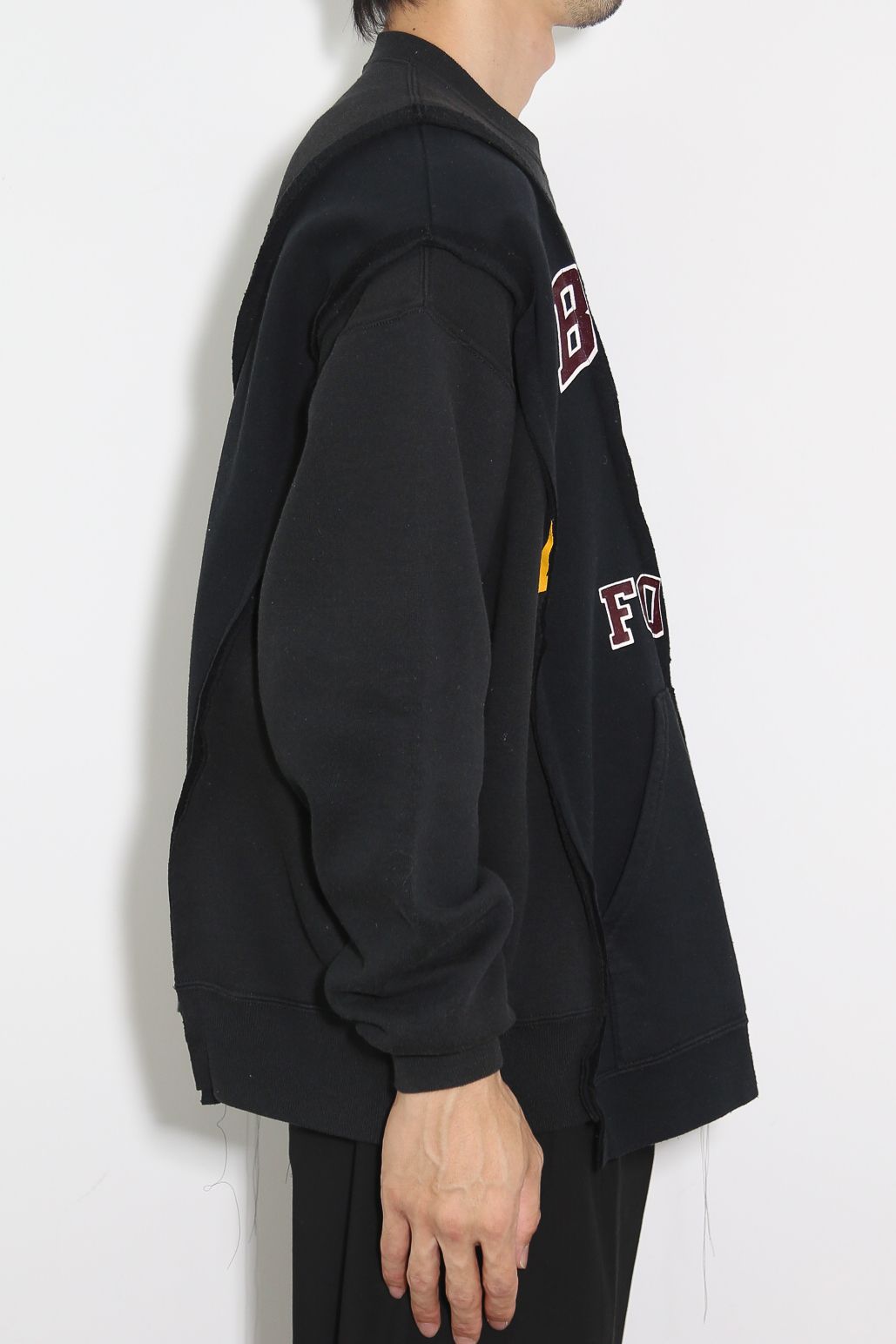 Wide College Sweat / A