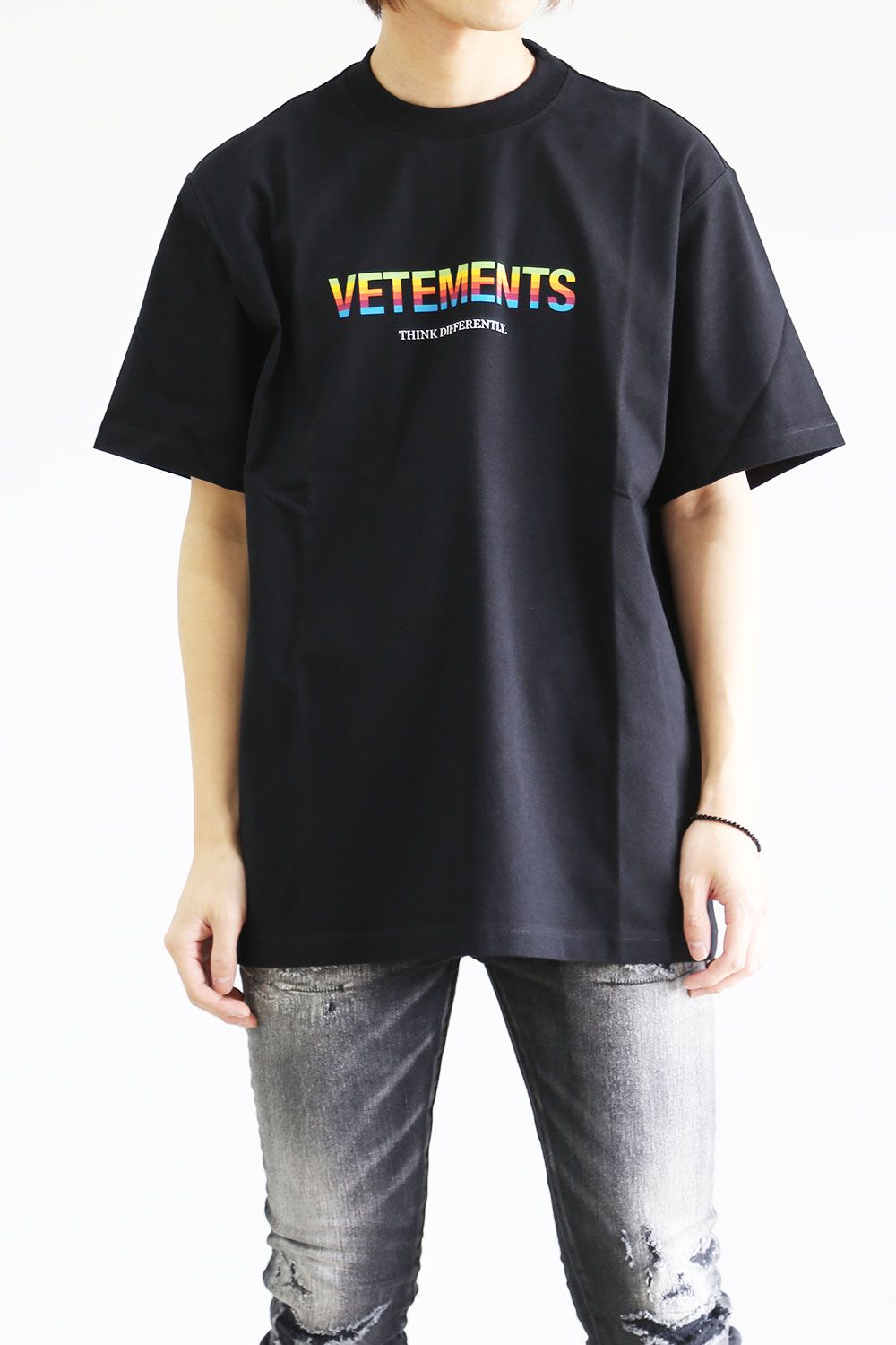 お金を節約 VETEMENTS Tシャツ ilam.org