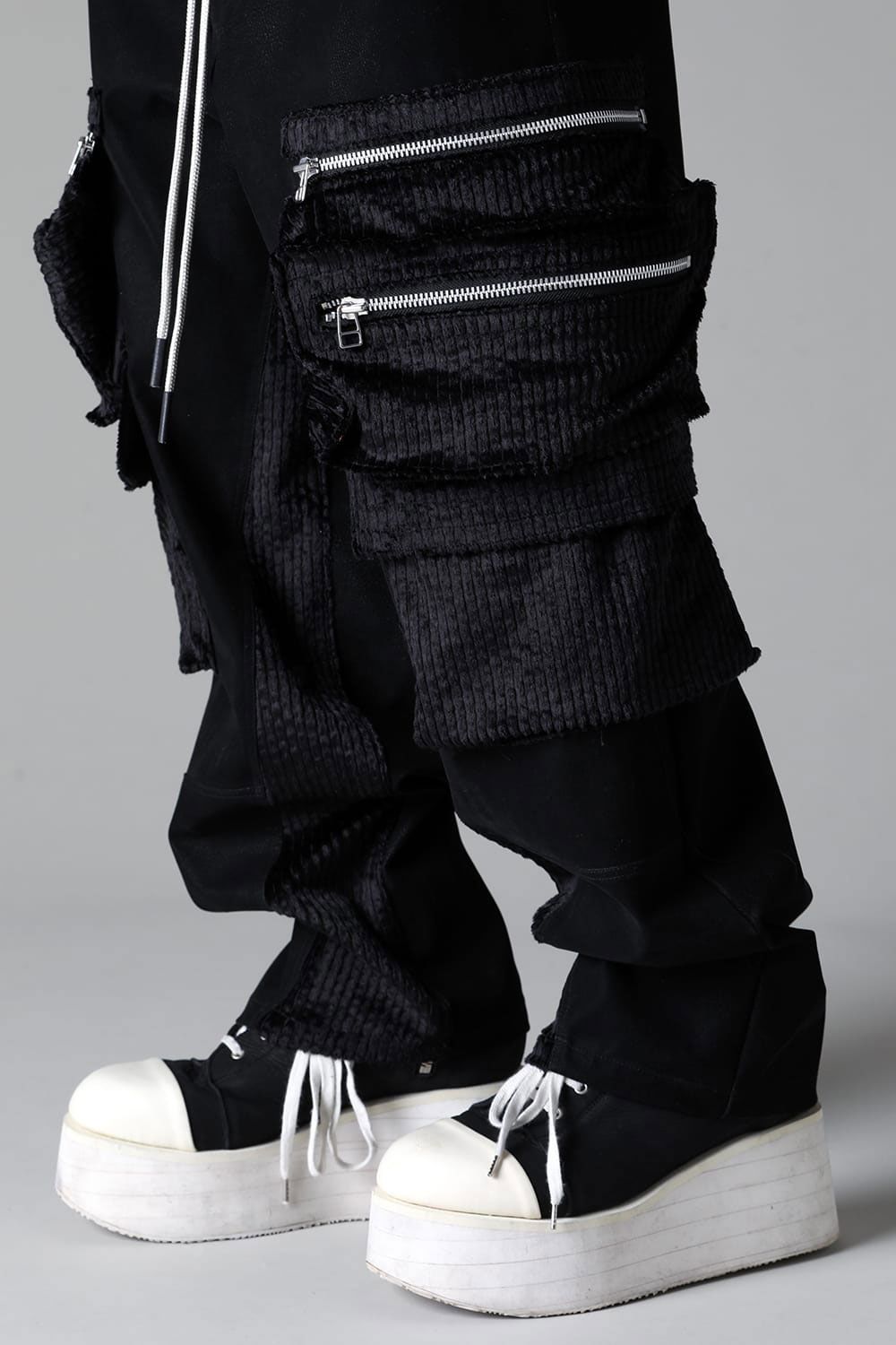 CARGO WIDE PANTS / ブラック