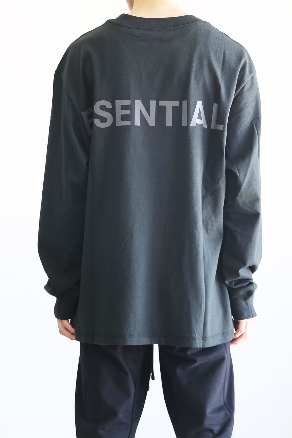 REFLECTOR LOGO L/S TEE / ブラック×ブラック