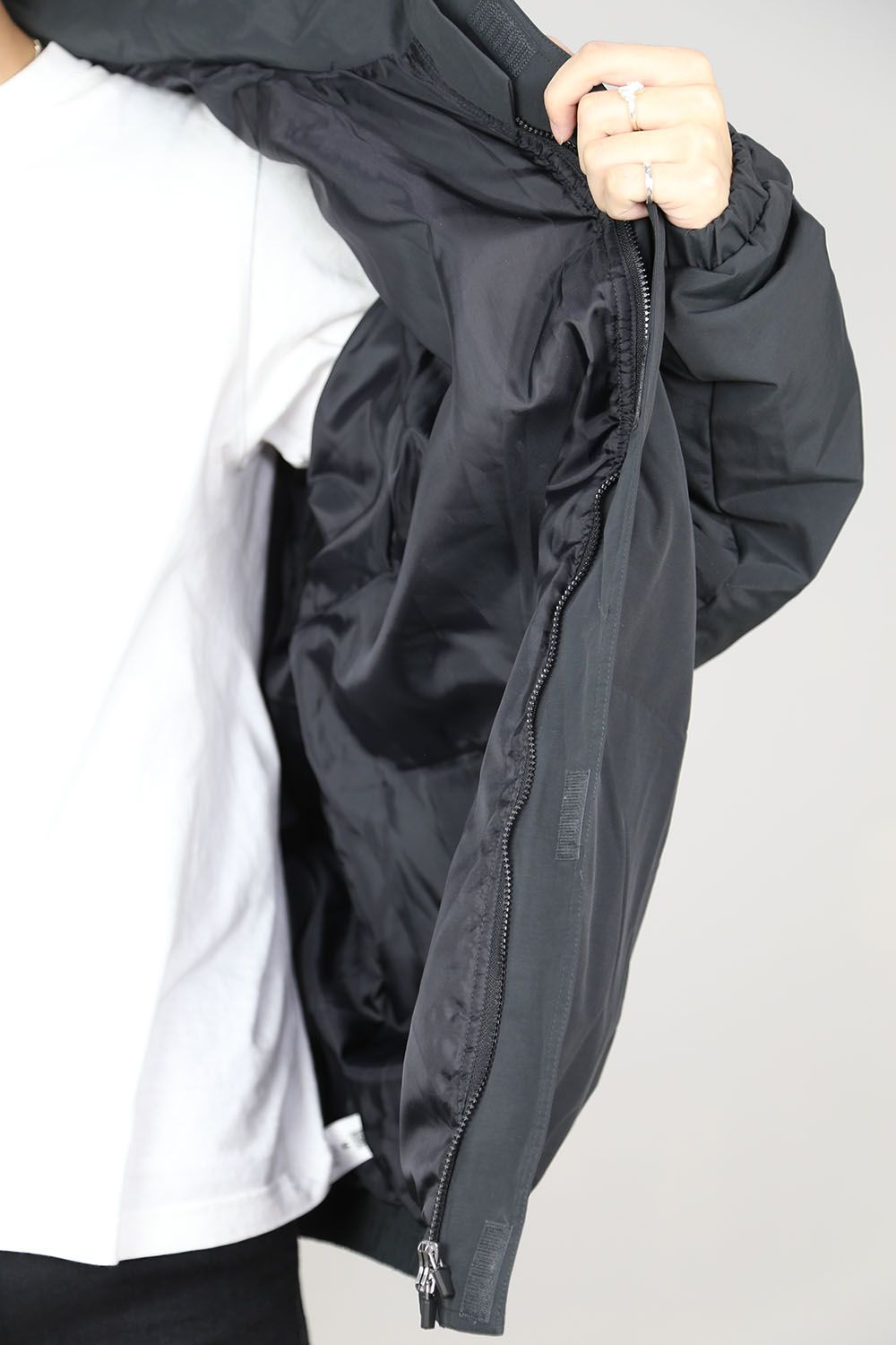 PUFFER JACKET / ブラック