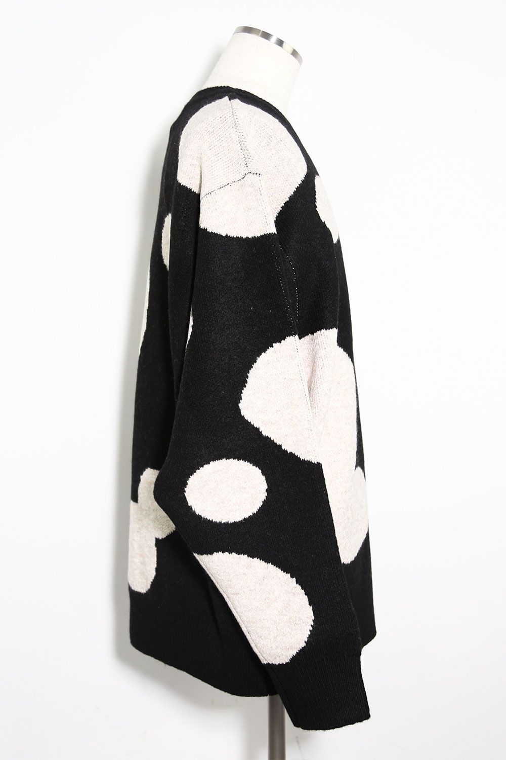 ドット模様リラックスフィットニット / Polka Pattern Knit Top / ブラック×ベージュ / ag-8011