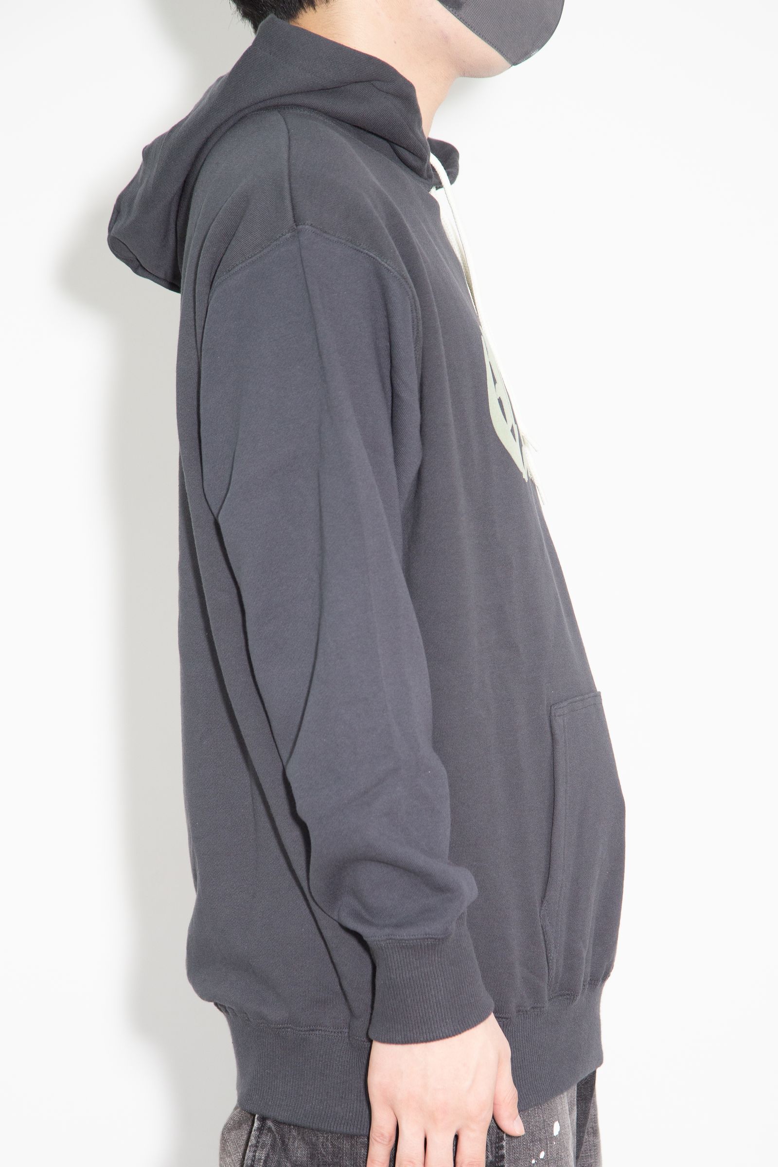 O/E LOGO PULLOVER HD / チャコール