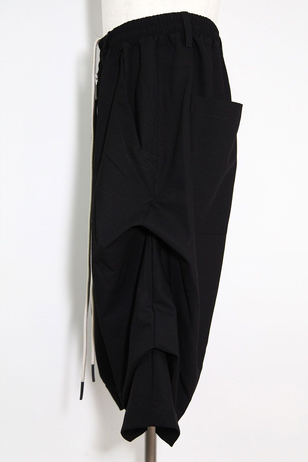 [ラスト1点 サイズ1] サマーウールタックショーツ / Summer Wool Tuck Shorts / ブラック / ag-11020-2
