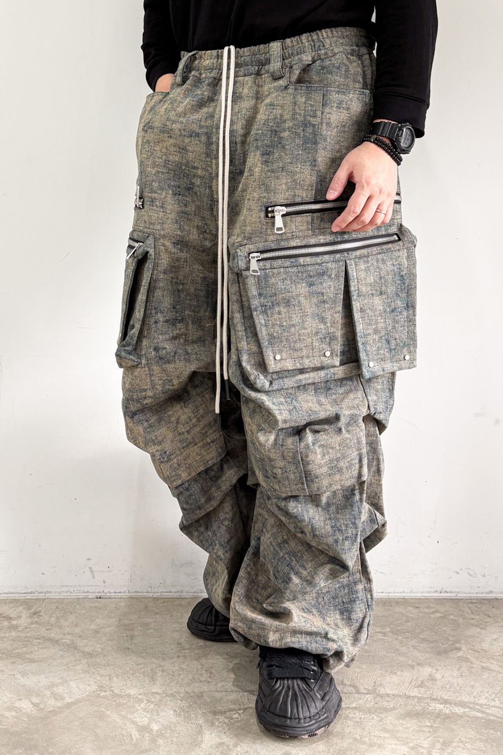 BLENDED SHADES DENIM CARGO TUCK WIDE PT / スチールブルー