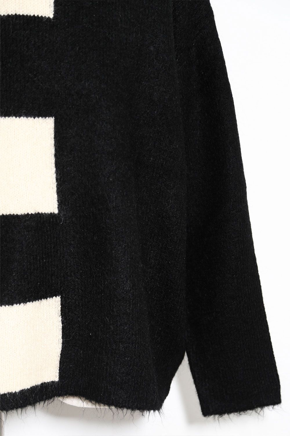 ストライプコンビリラックスフィットニット / Striped Combi Knit Top / ブラック×アイボリー / ag-8004