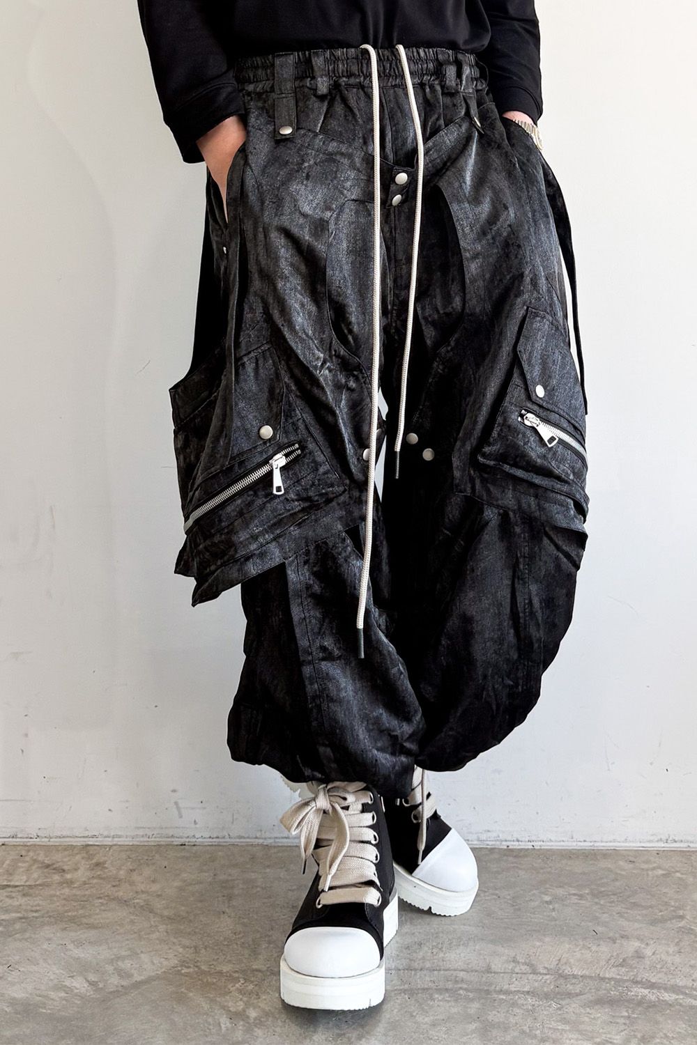 PARACHUTE CARGO WIDE / ブラック