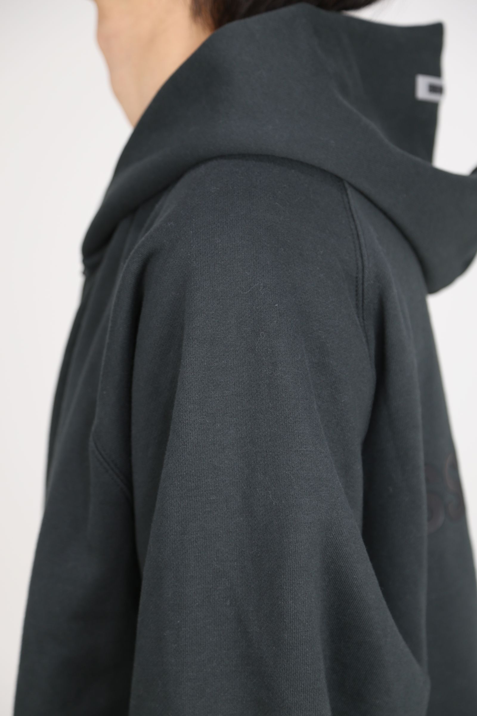 FULL ZIP HOODIE / ブラック