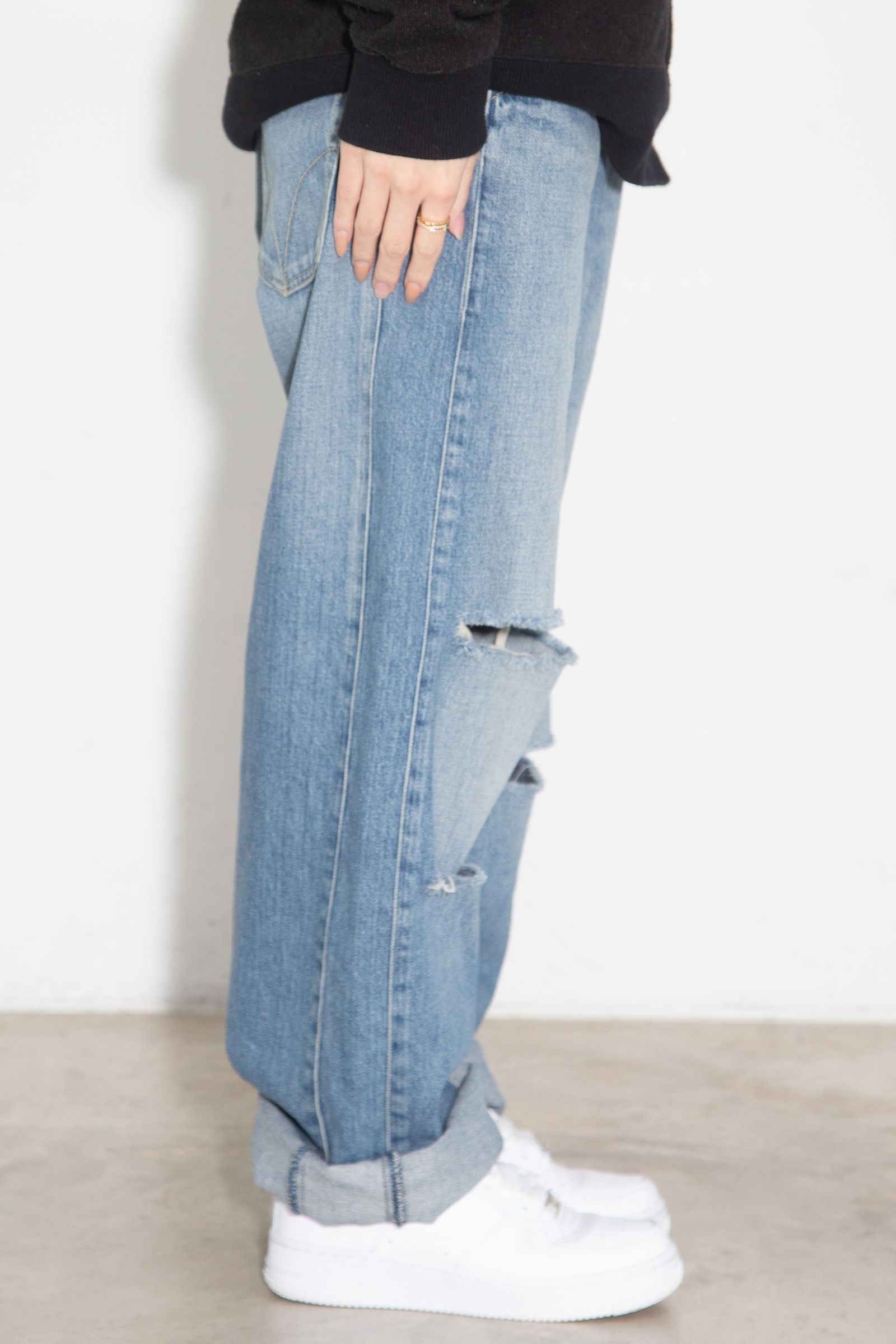 RESIZE加工 デニムストレートパンツ / ライトインディゴ