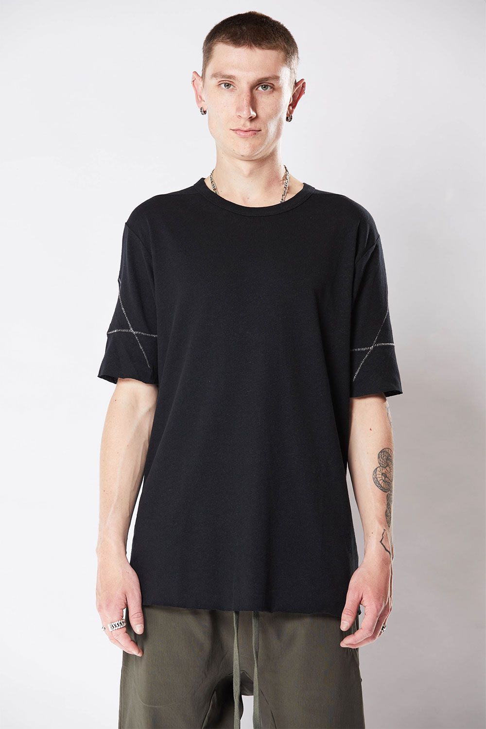 リラックスフィットハンドステッチTシャツ / ブラック