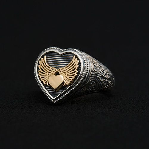 Winged Heart Ring / GR139
