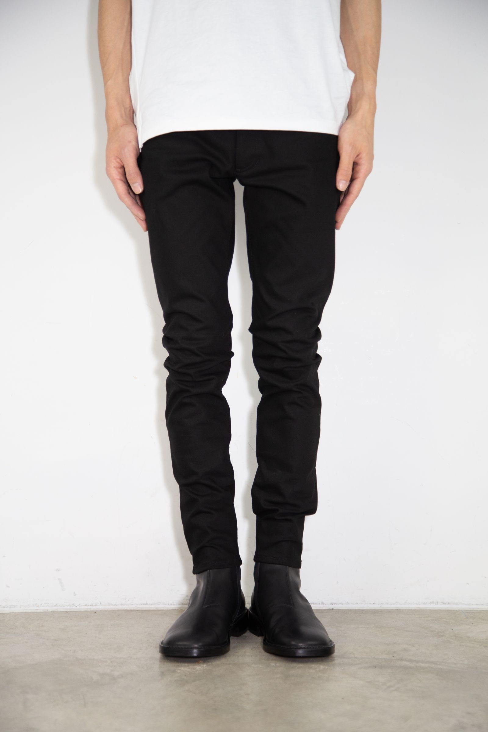 ATTACHMENT - RUBBER STRETCH TWILL 5 POCKET SKINNY PANTS / ブラック