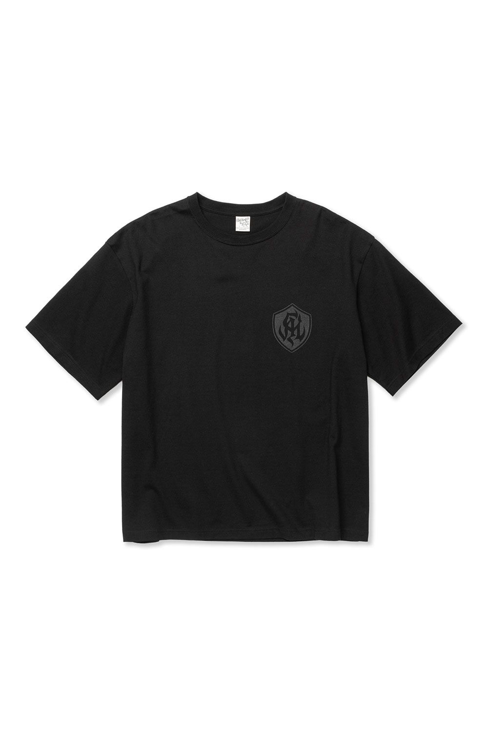 DROP SHOULDER S.V.D.S.H LOGO TEE ＜NATURALLY PAINT DESIGN＞ / ブラック