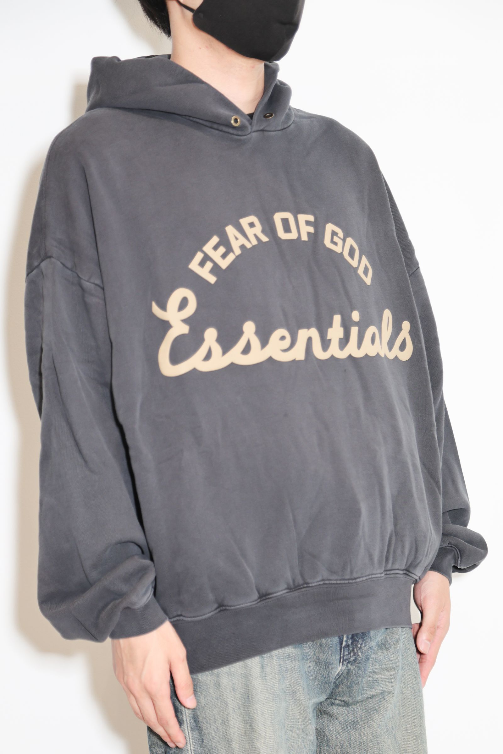 TRAINING 90S HOODIE / フェイデッドブラック
