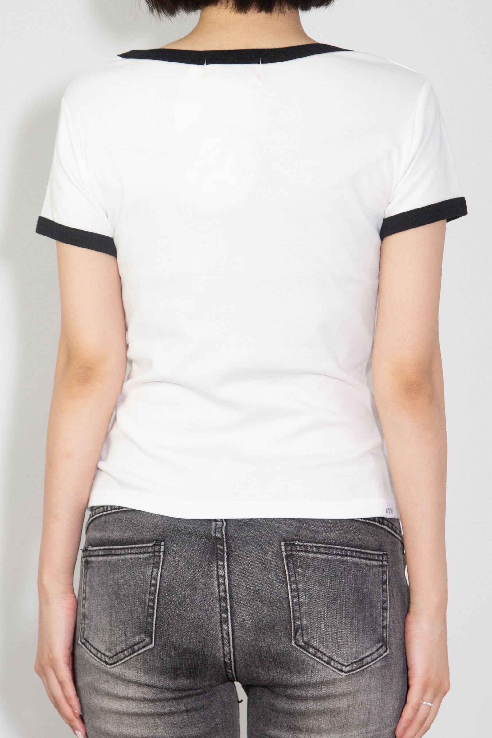 [ラスト1点] WOMAN SCORPION チビTシャツ / ホワイト