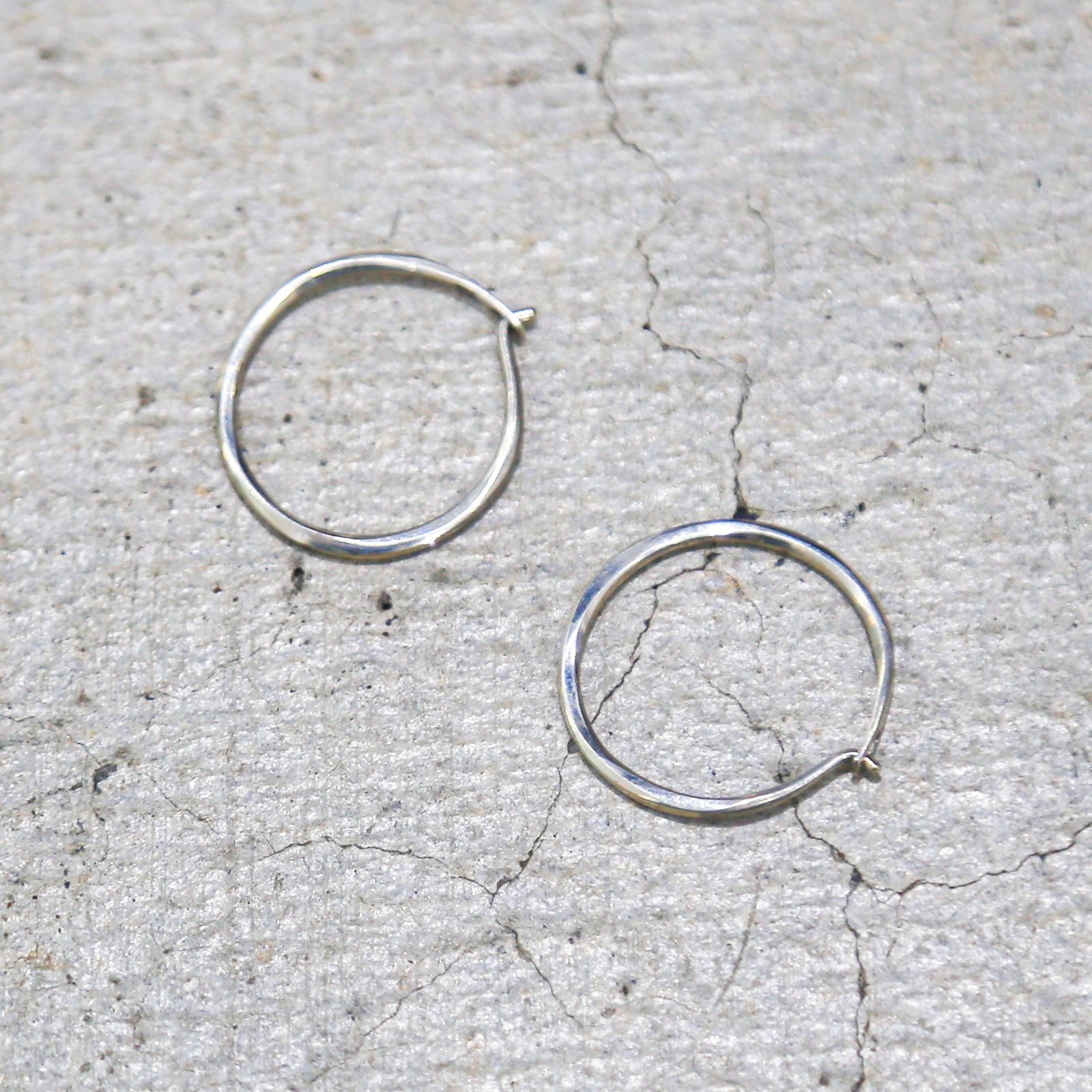 WERKSTATT:MUNCHEN - hoop earrings super fine | Tempt