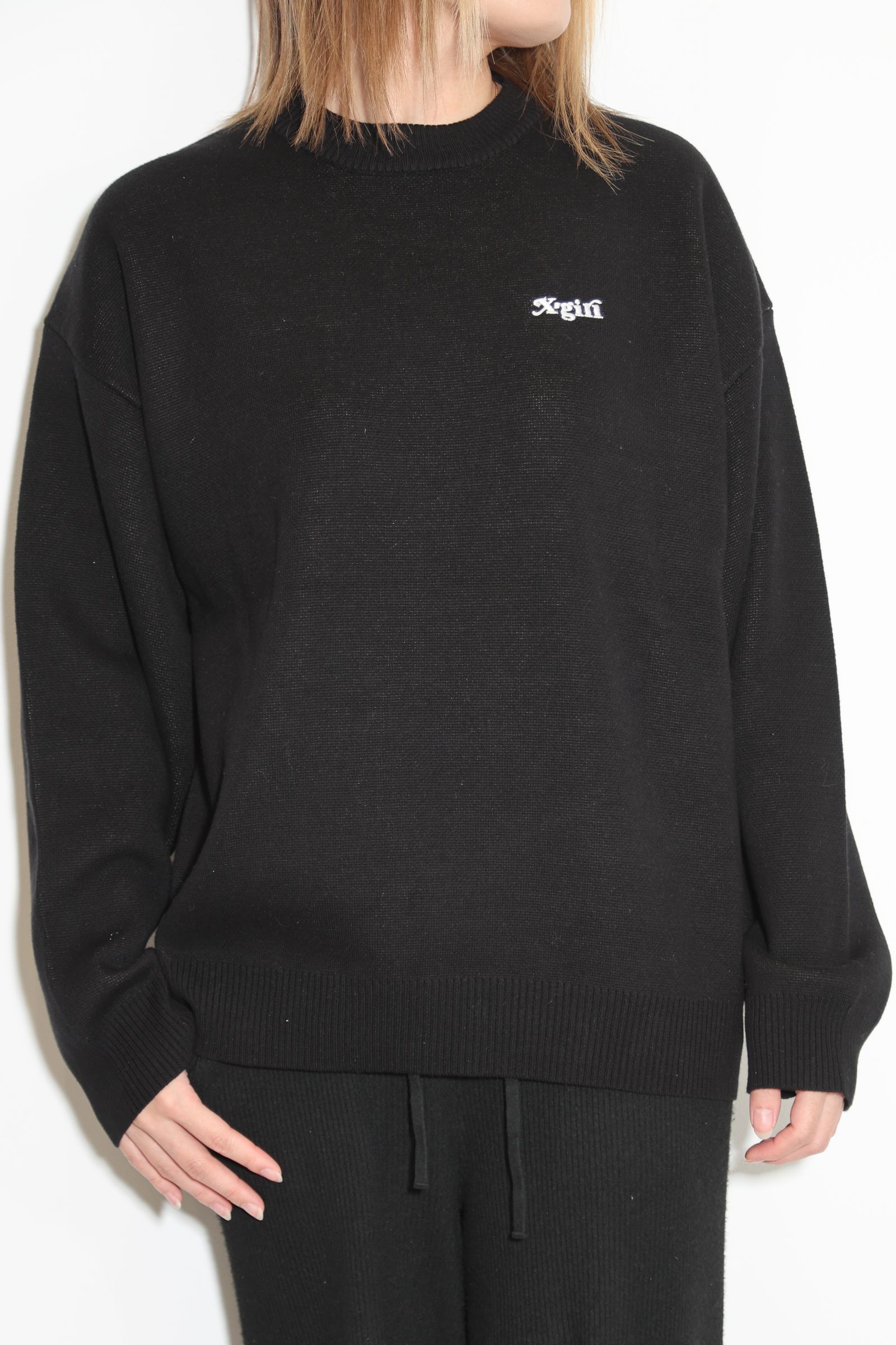 CAMO FACE AND LOGO JACQUARD KNIT TOP / ブラック