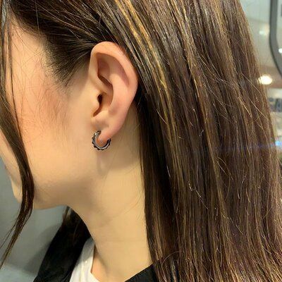 Multiple Studs Pierce / ブラック