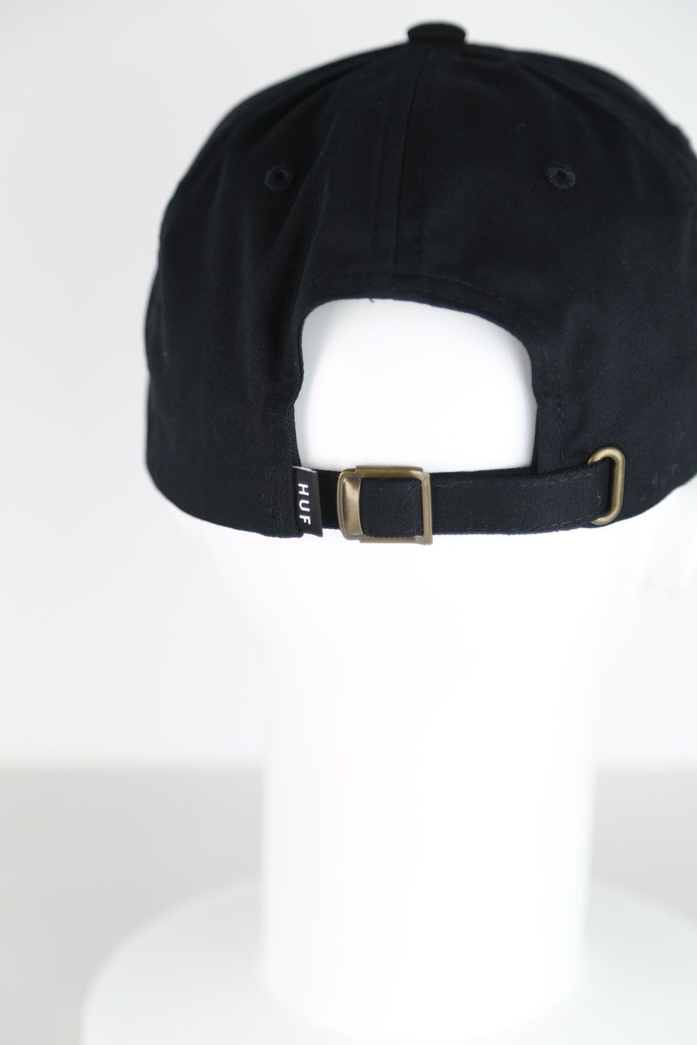 ESSENTIALS OG LOGO CV 6 PANEL / ブラック