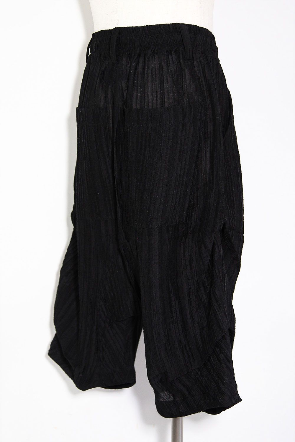 シアー楊柳タックショーツ / Sheer Yo-Ryu Tuck Shorts / ブラック