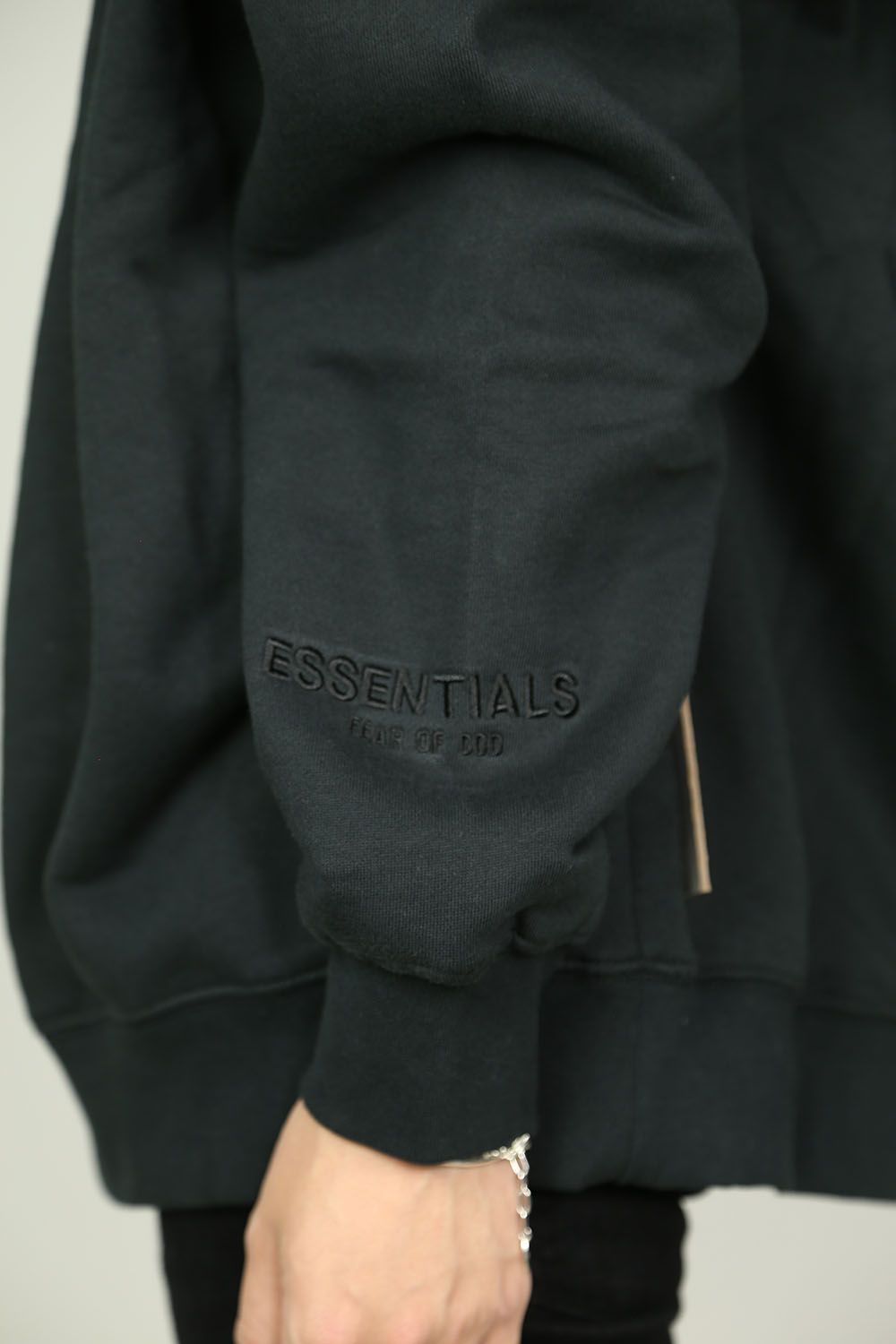 [ラスト1点 サイズS] LOGO CREW SWEAT REFLECTOR / ブラック