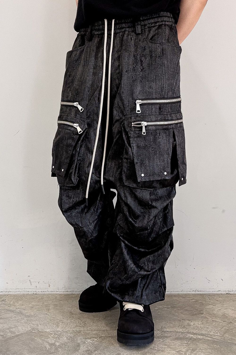 ABSTRACT CARGO TUCK WIDE / ブラック