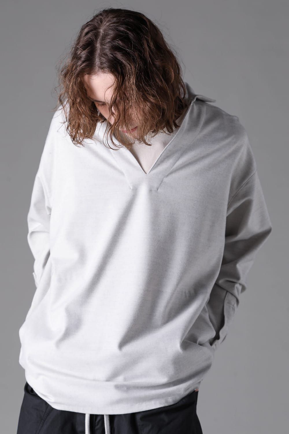 V-Neck Shirts Pullover