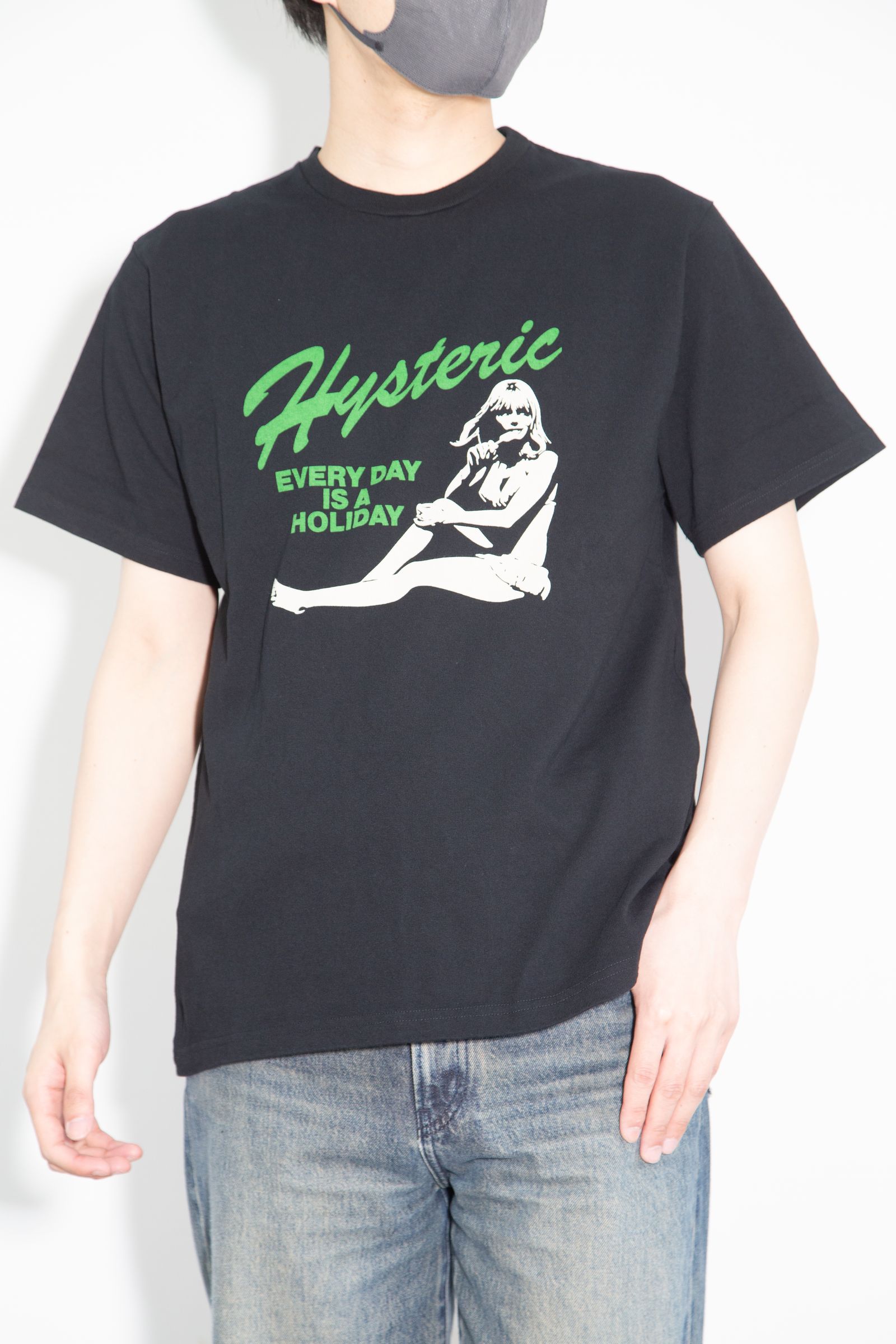 EVERY DAY HOLIDAY Tシャツ / ブラック