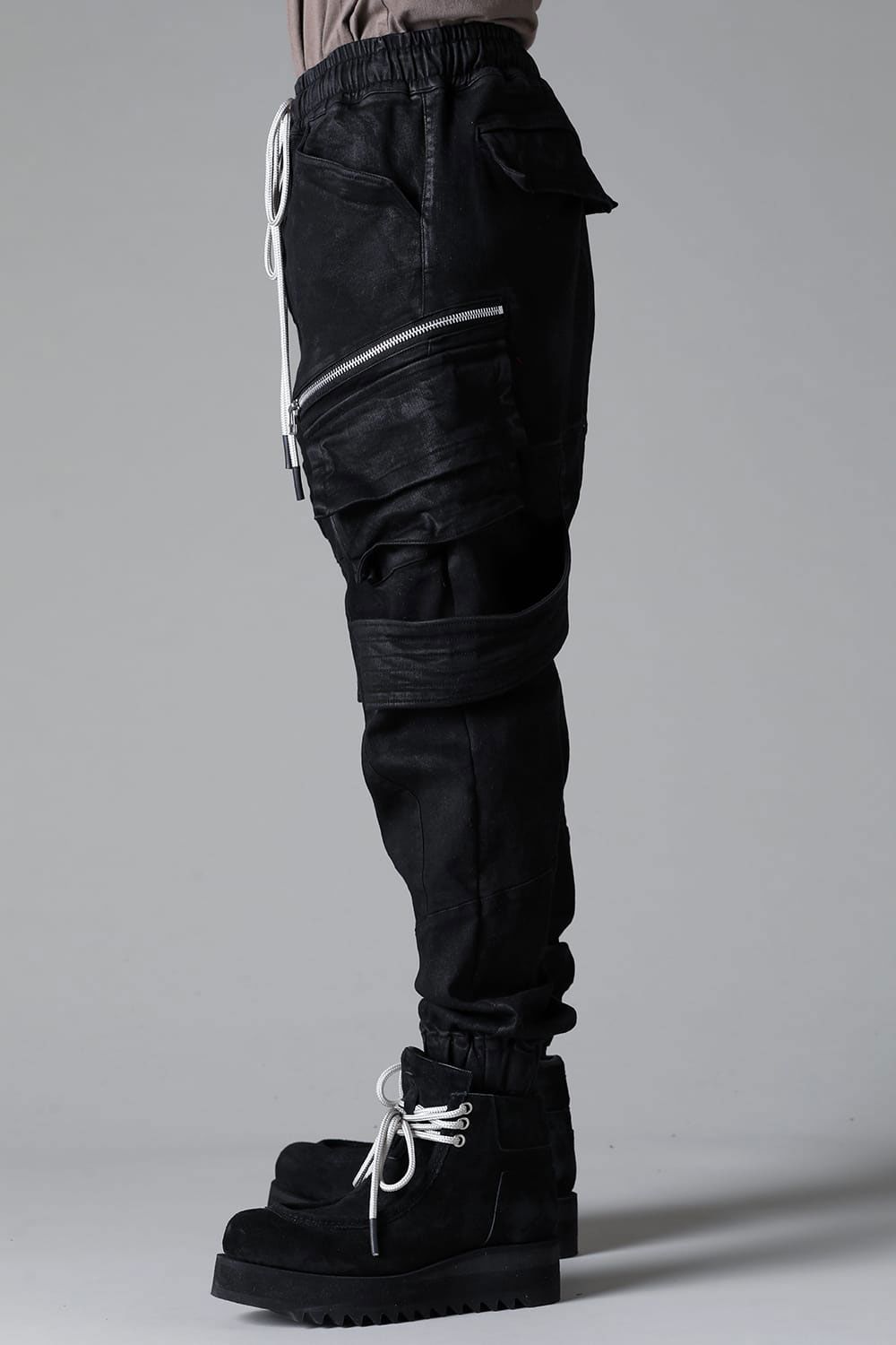 【コーティングあり】ベルトカーゴジョガーデニム / COATED BELT CARGO JOGGER DENIM / ブラック / ag-12064-2