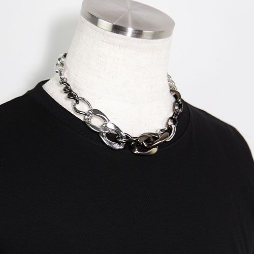 スウィング ネックレス / SWING NECKLACE