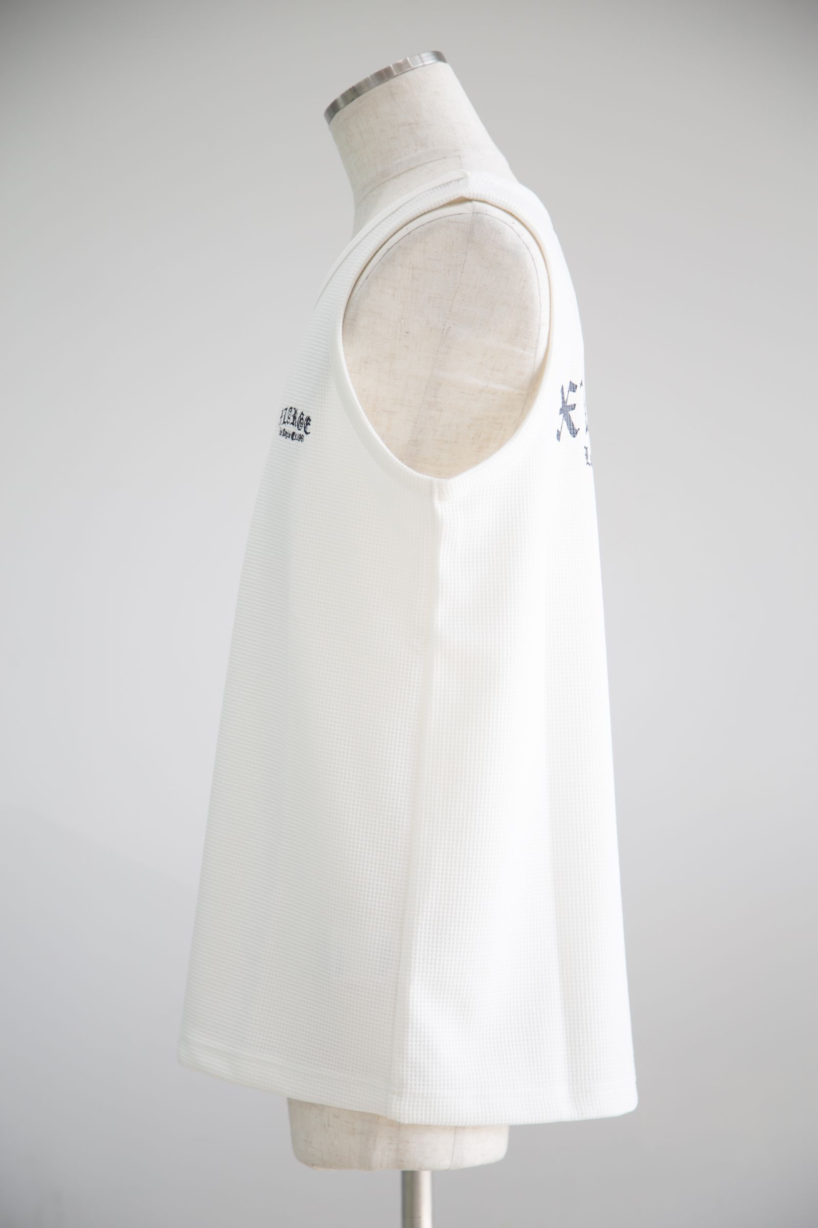 OLD ENGLISH WAFFLE TANK TOP / ホワイト