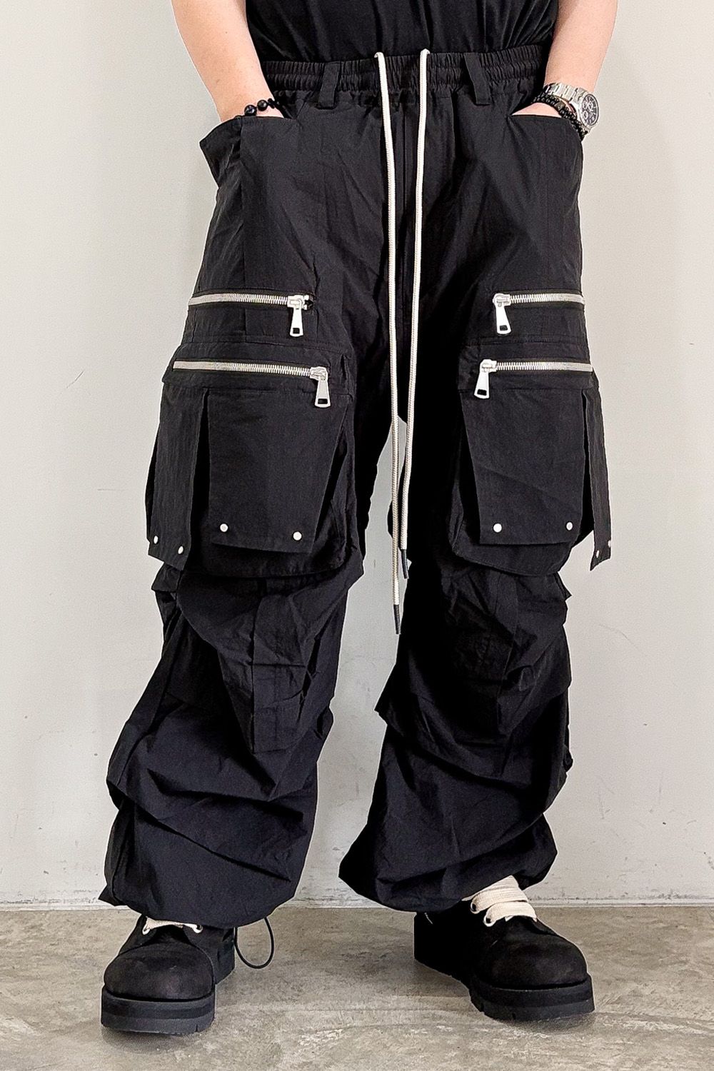 CARGO TUCK WIDE / ブラック