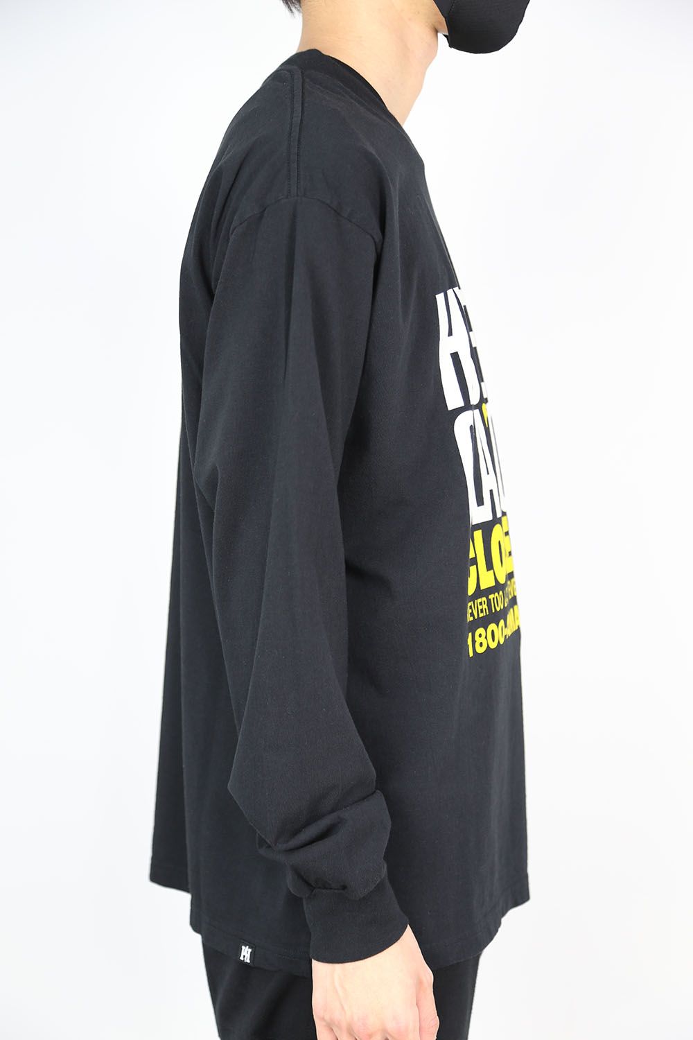CLOSE UP Tシャツ / ブラック