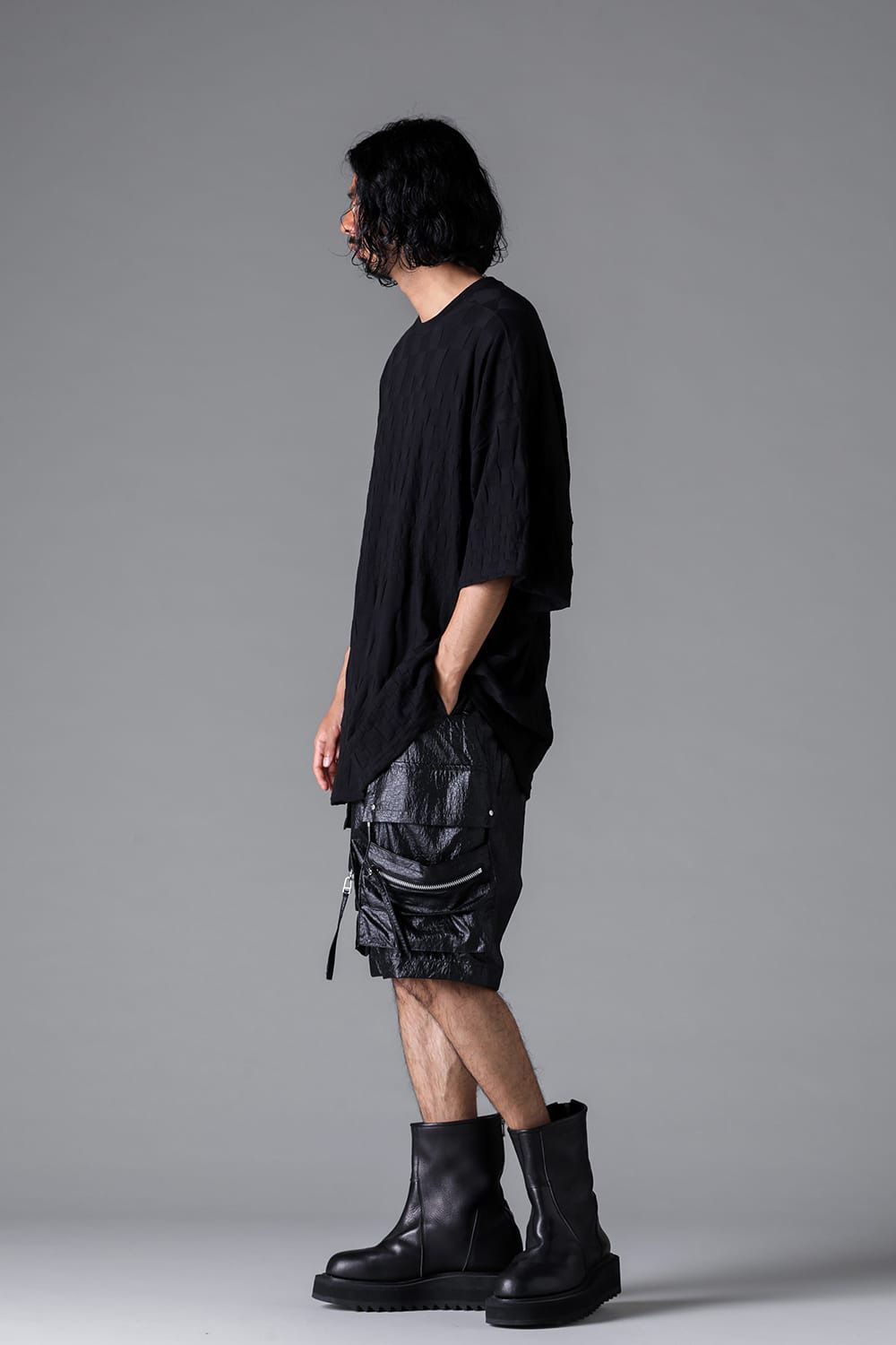 GRADIENT PLAID PATTERN JUMBO TEE / ブラック