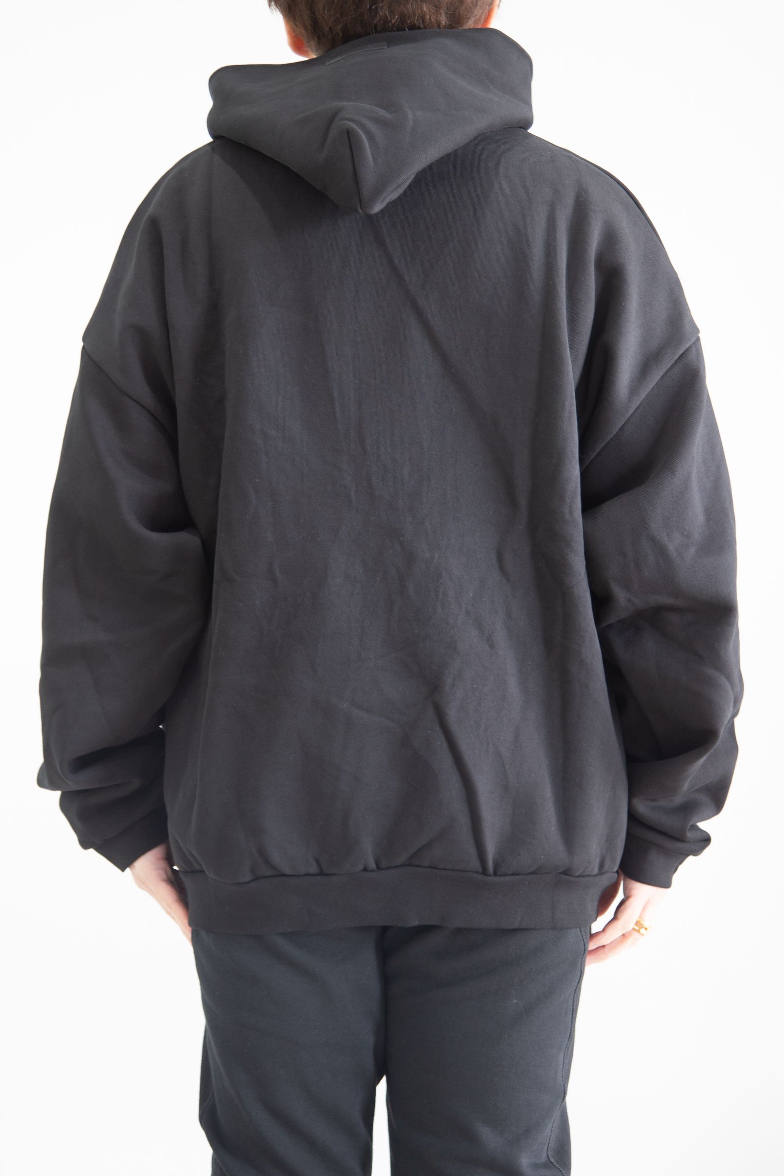 24FW ARCH LOGO SWEAT HOODIE / ブラック
