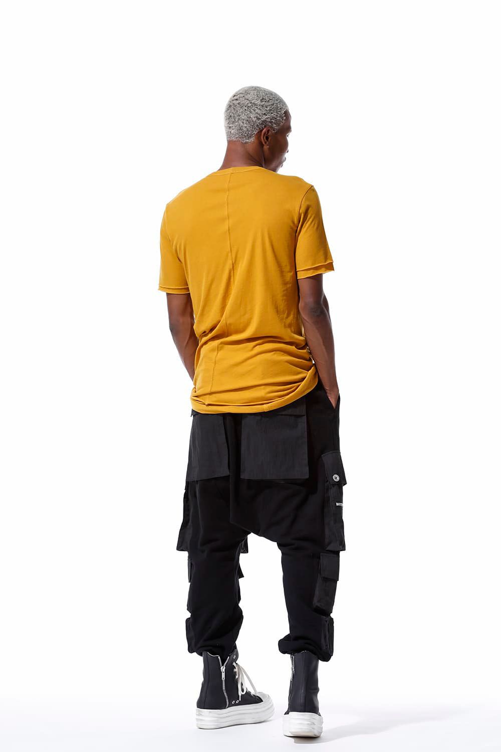 LAYERED CREW NECK TEE / マスタード