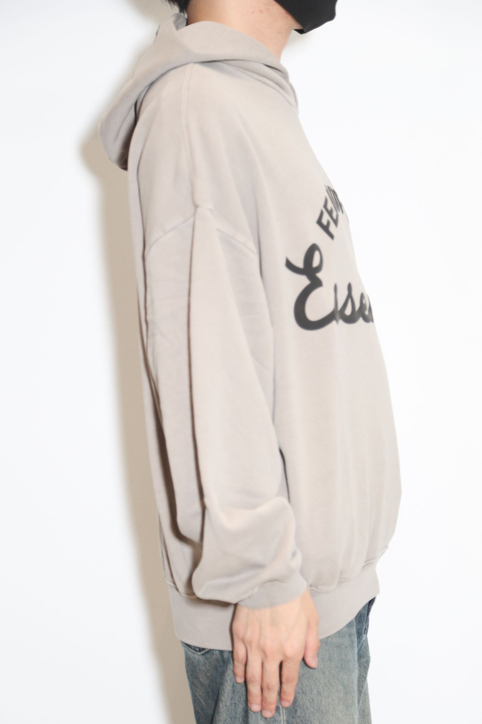 TRAINING 90S HOODIE / フェイデッドシール