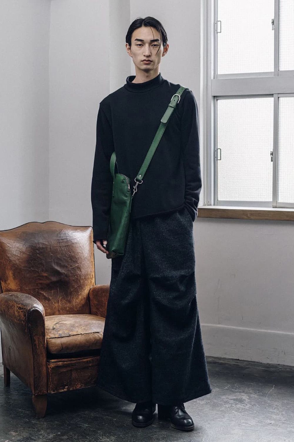 Knee-Tucked Easy Pants